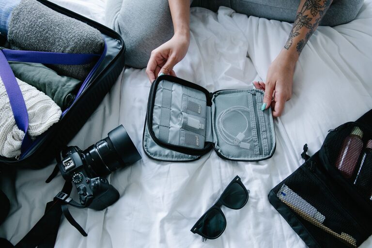 How to Organize Cables and Chargers Neatly: Simple Tips and Tricks