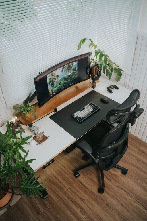 Desk Setup Tips for Focus and Comfort: Create Your Ideal Workspace